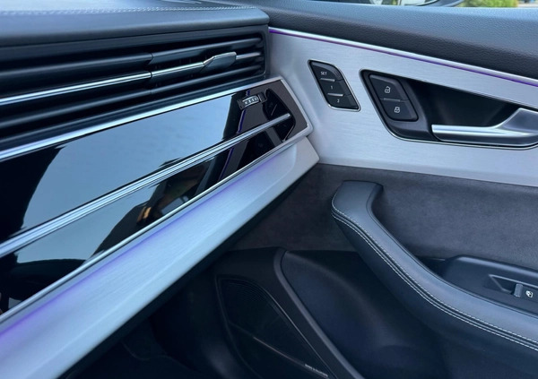 Audi SQ8 cena 319000 przebieg: 78496, rok produkcji 2019 z Częstochowa małe 326